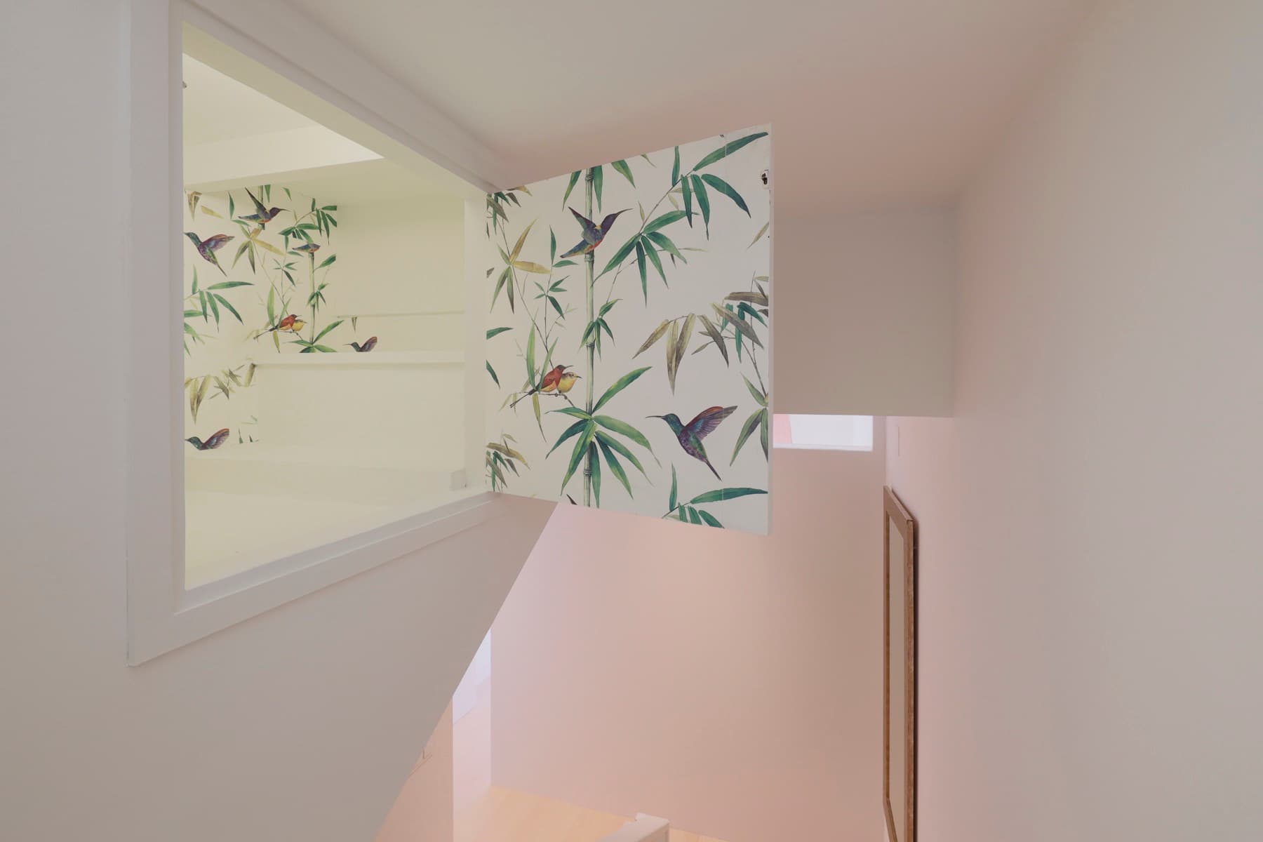 Casa de tres plantas junto a Passeig de Gràcia 9